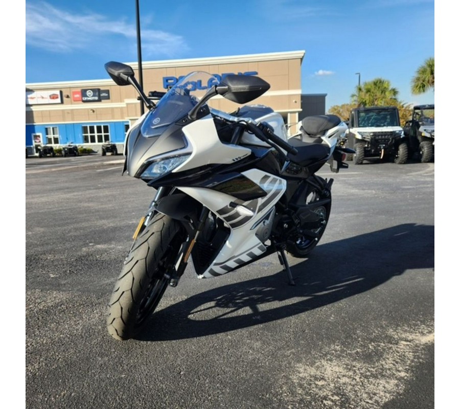 2026 CFMOTO 300SS CF300-5US - NEBULA WHITE