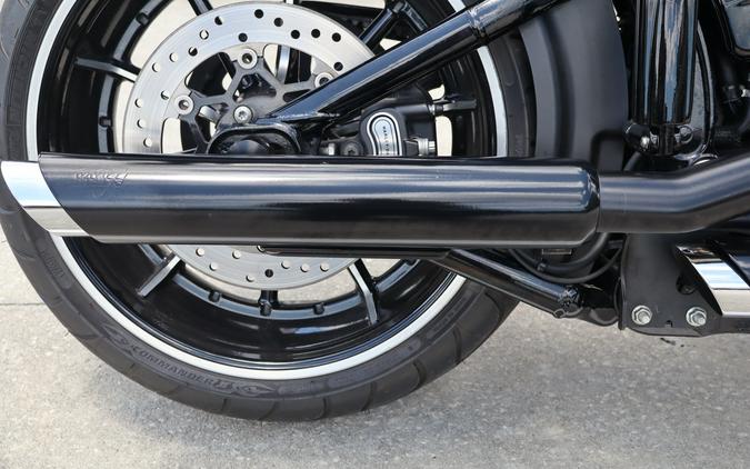 2015 Harley-Davidson Breakout®