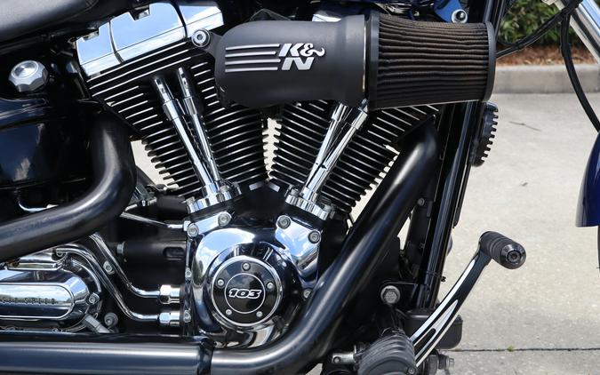 2015 Harley-Davidson Breakout®