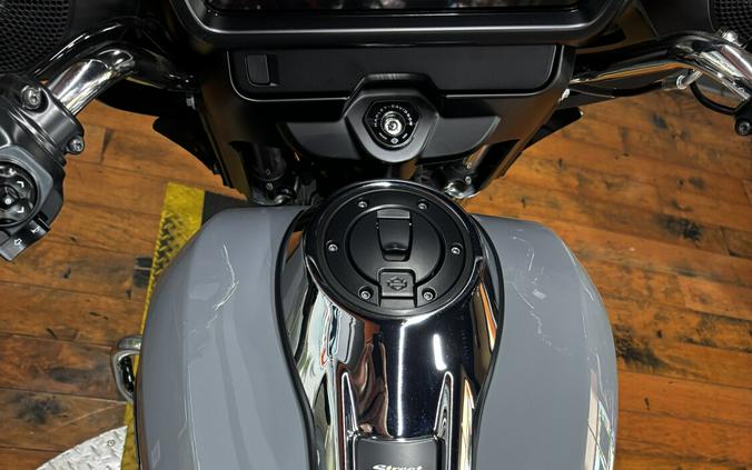 2026 Harley-Davidson® Street Glide® DRK BILIARD GRY