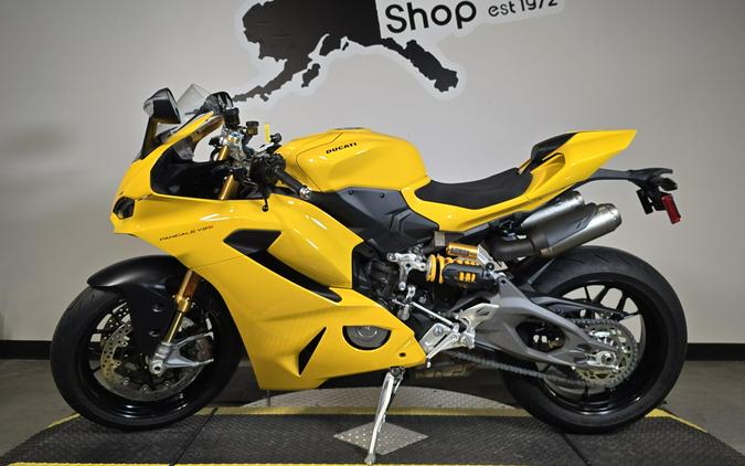 2026 Ducati PANIGALE V2 S