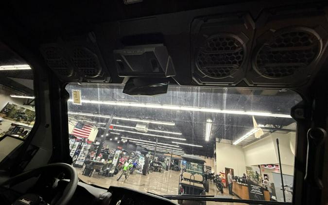 2025 Kawasaki RIDGE® XR Crew Limited HVAC