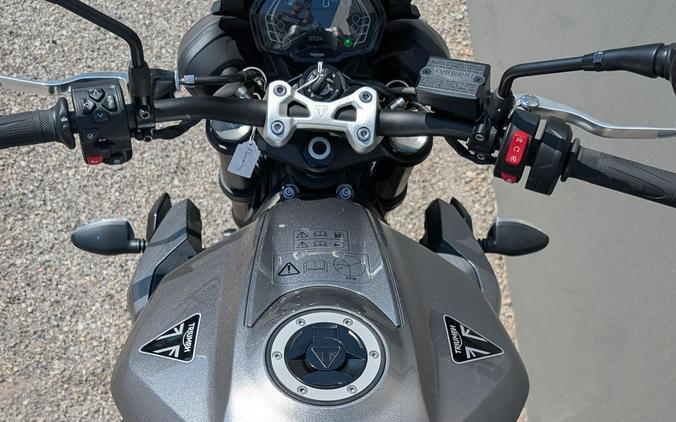 2024 Triumph STREET TRIPLE R