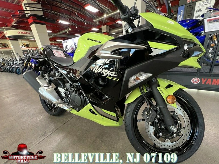 2026 Kawasaki Ninja 500 ABS Metallic Yellowish GreenEbony
