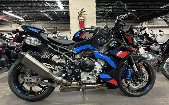 2026 BMW M 1000 R