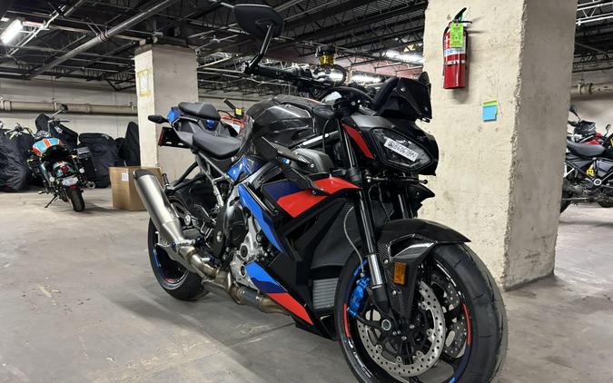 2026 BMW M 1000 R