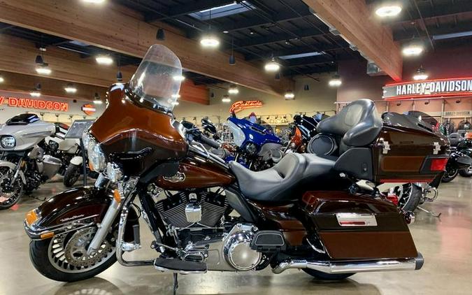 2011 Harley-Davidson® FLHTCU - Ultra Classic® Electra Glide®