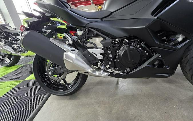 2026 Kawasaki Ninja 500 ABS Metallic Flat Spark Black
