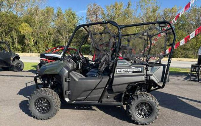 2025 Honda Pioneer 700-4 Deluxe