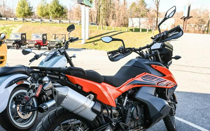 2022 KTM Adventure 890