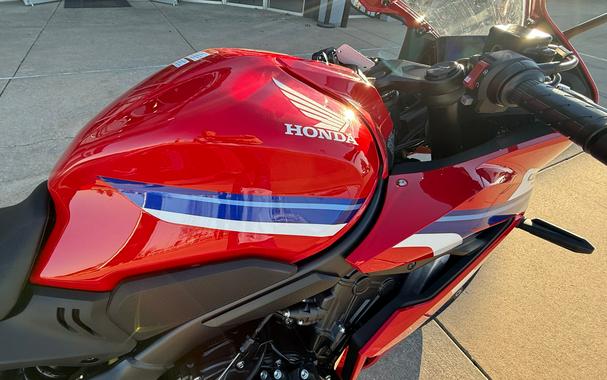 2026 Honda CBR650R E-Clutch