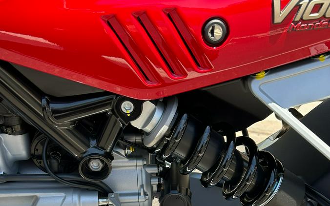 2024 Moto Guzzi V100 Mandello