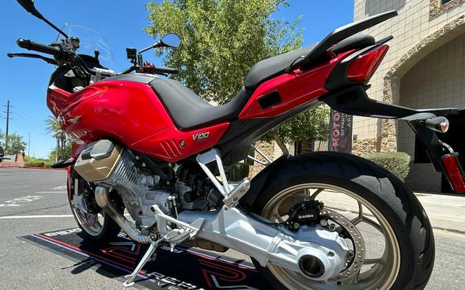 2024 Moto Guzzi V100 Mandello