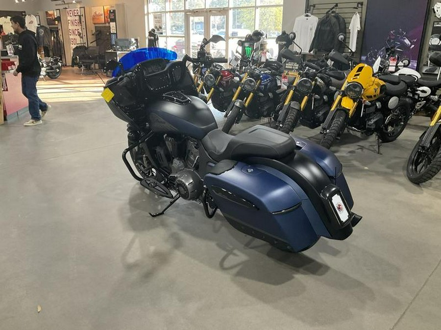 2023 Indian Motorcycle® Challenger® Elite Sapphire Blue Smoke