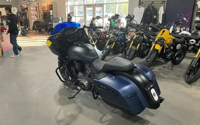 2023 Indian Motorcycle® Challenger® Elite Sapphire Blue Smoke