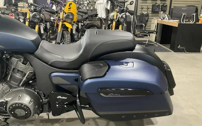 2023 Indian Motorcycle® Challenger® Elite Sapphire Blue Smoke