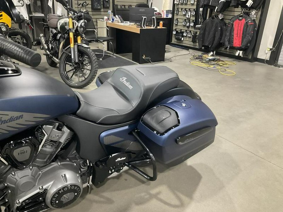 2023 Indian Motorcycle® Challenger® Elite Sapphire Blue Smoke