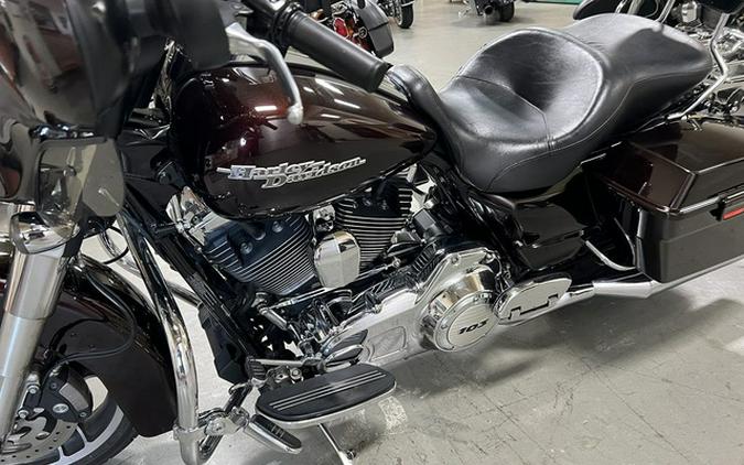 2011 Harley-Davidson FLHX103 - Street Glide Powerpak