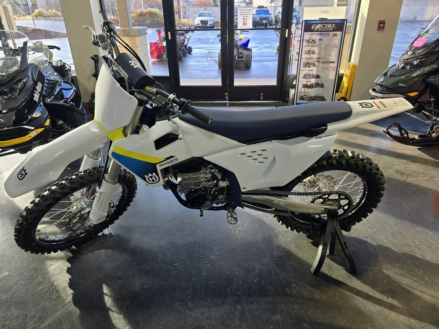 2025 Husqvarna Motorcycles FC 450