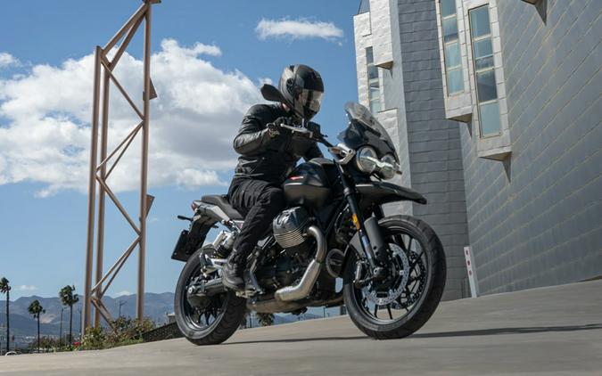 2025 Moto Guzzi V85 Strada