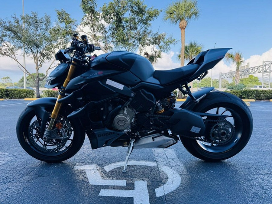 2024 Ducati Streetfighter V4 S Grey & Black