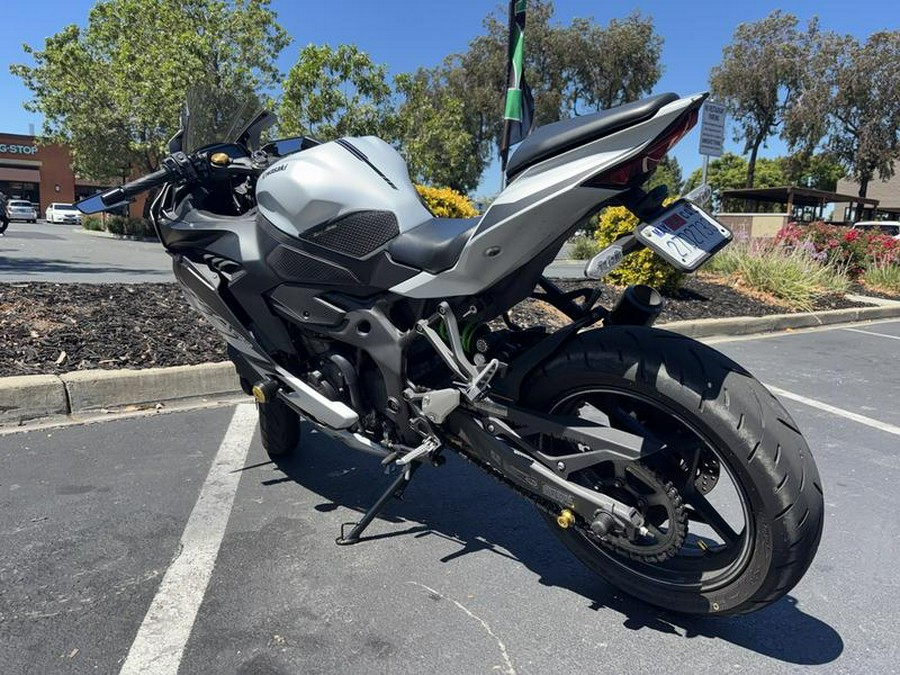 2025 Kawasaki NINJA® ZX™-4RR ABS