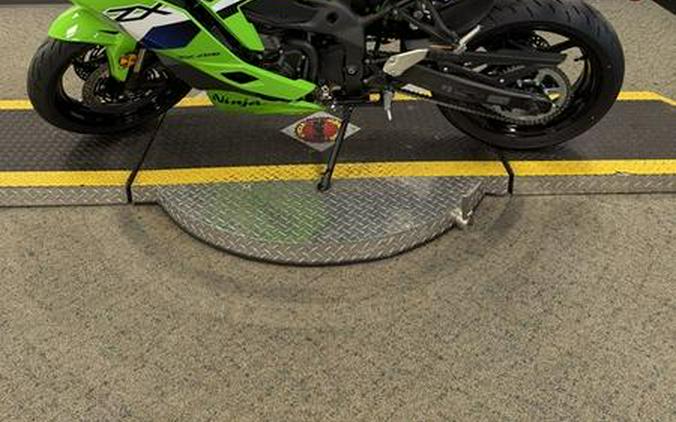 2026 Kawasaki Ninja® ZX™-4RR ABS