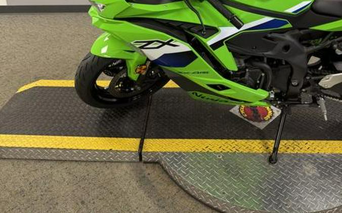 2026 Kawasaki Ninja® ZX™-4RR ABS