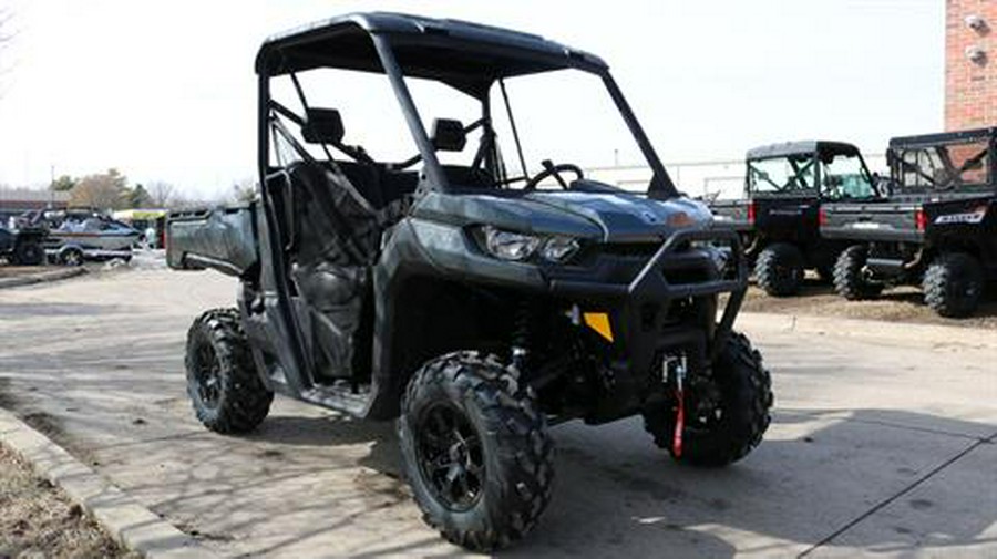 2024 Can-Am Defender XT HD10