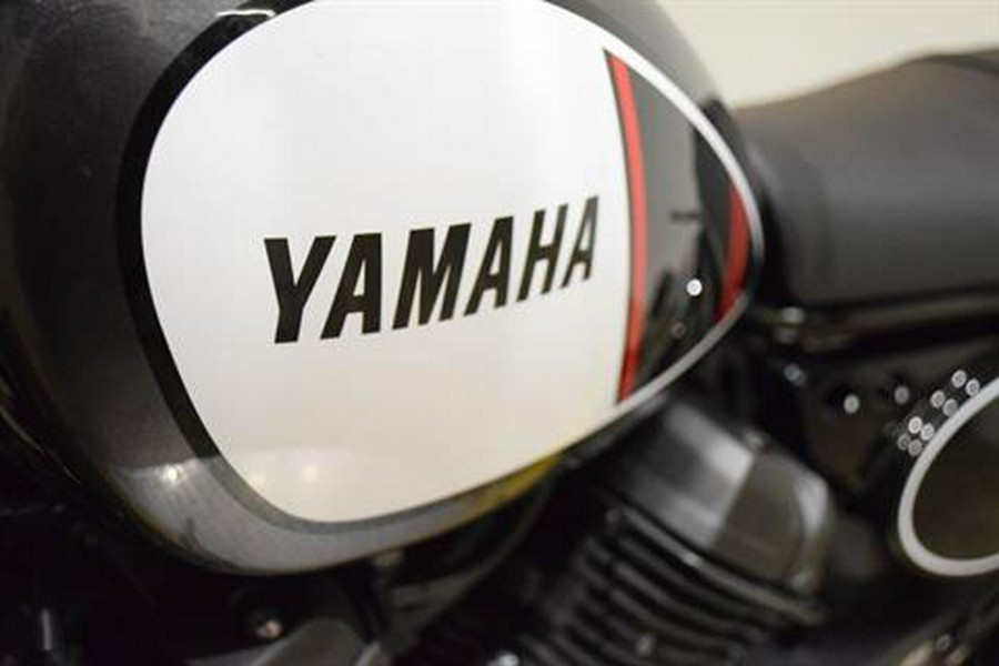 2017 Yamaha SCR950