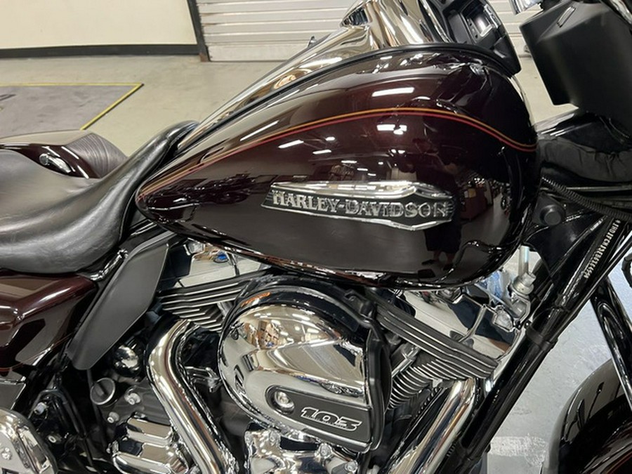 2014 Harley-Davidson Touring FLHTCU - Electra Glide Ultra Classic