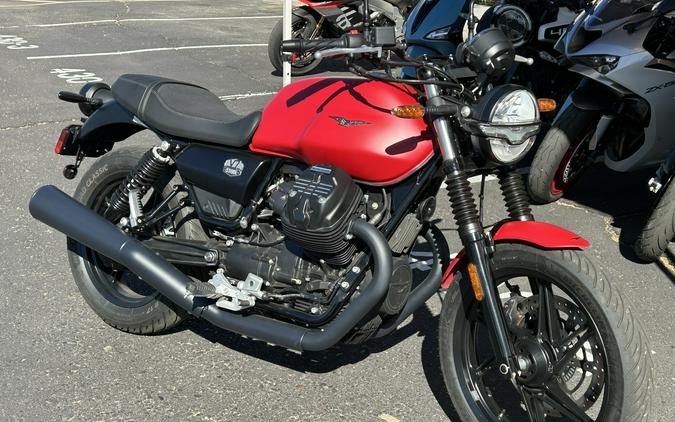 2023 Moto Guzzi V7 Stone
