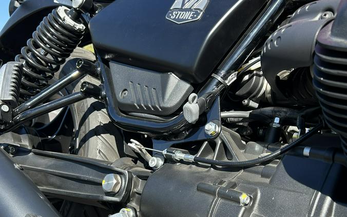 2023 Moto Guzzi V7 Stone