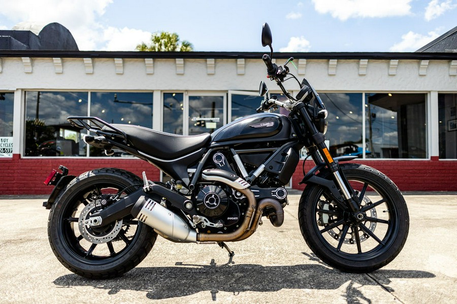 2022 Ducati Scrambler Icon Dark