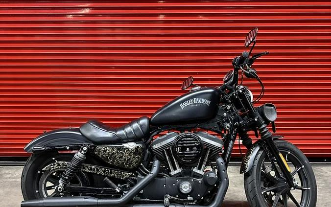 2016 Harley-Davidson® XL883N - Sportster® Iron 883™