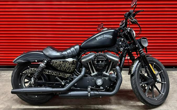 2016 Harley-Davidson® XL883N - Sportster® Iron 883™