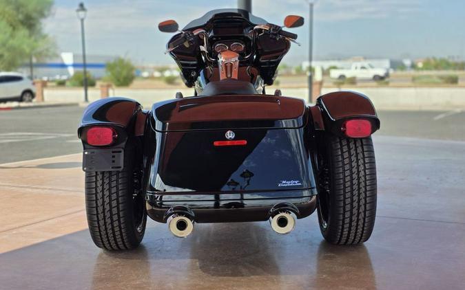 2025 Harley-Davidson® FLTRT - Road Glide® 3