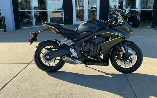 2026 Honda CBR650R E-Clutch