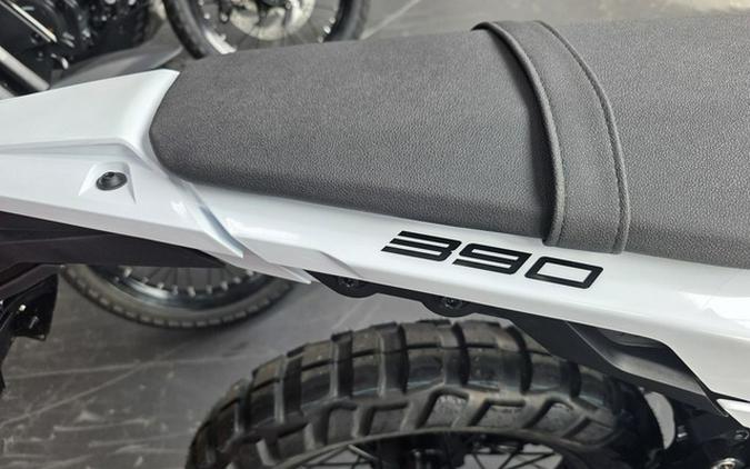 2026 KTM Enduro 390 R