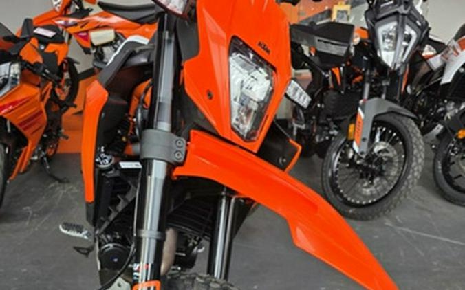 2026 KTM Enduro 390 R