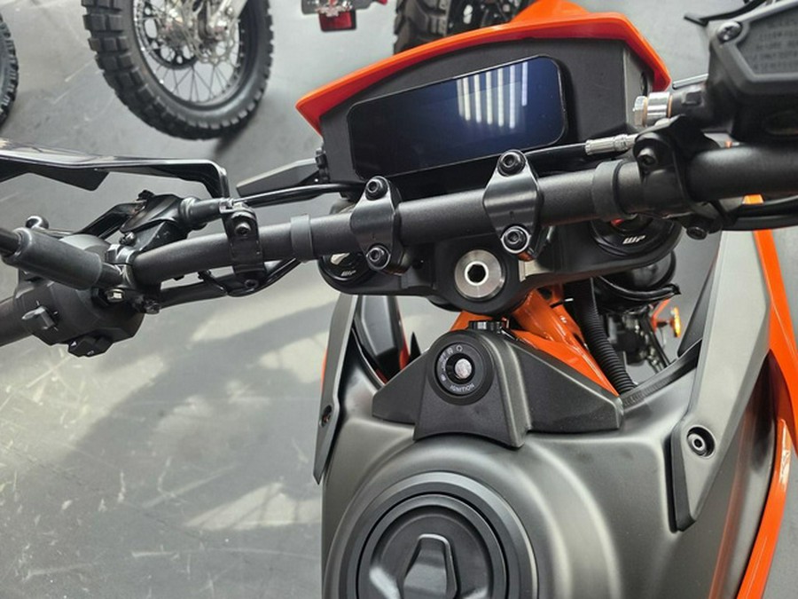 2026 KTM Enduro 390 R