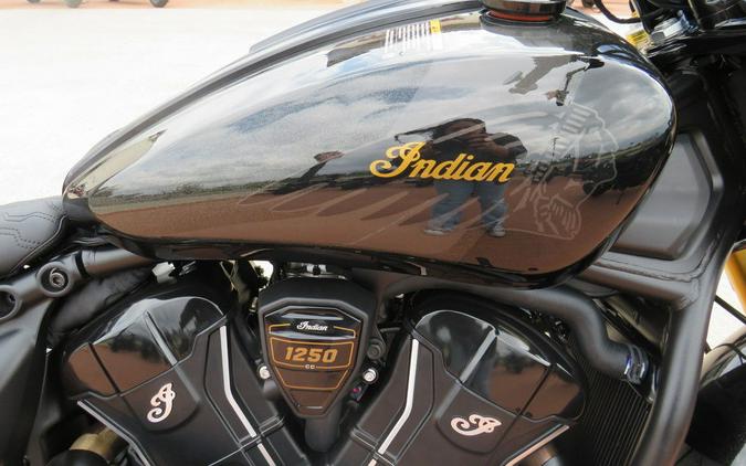 2026 Indian Motorcycle® 101 Scout® Black Crystal with Super Graphite