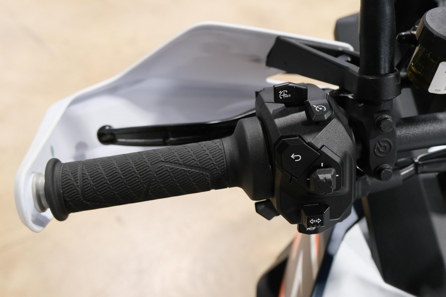 2026 KTM 1390 SUPER ADVENTURE R