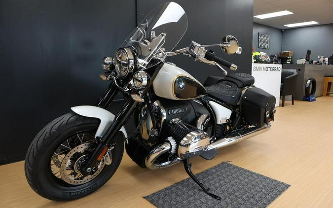 2023 BMW R 18 Classic 719 Mineral White Metallic