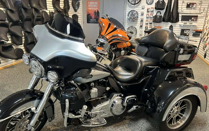2013 Harley-Davidson® FLHTCUTG Tri Glide™ Ultra Classic®