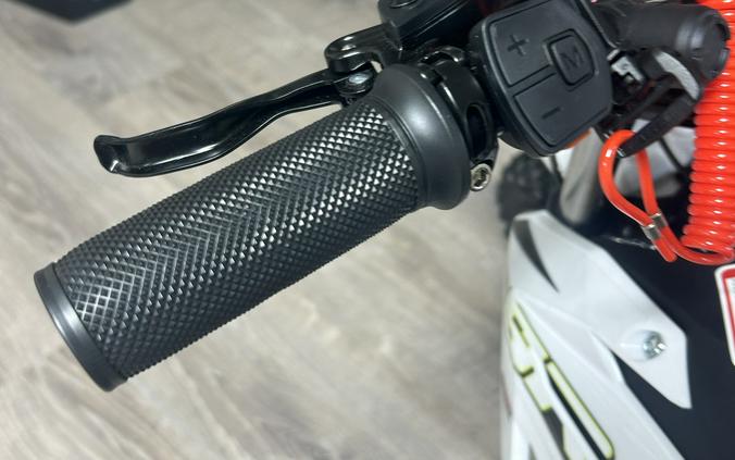 2025 SSR Motorsports SR-E500 Base