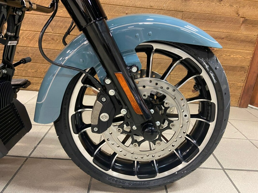 2024 Harley-Davidson Road Glide 3 Sharkskin Blue FLTRT