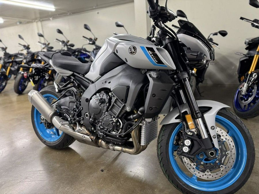2025 Yamaha MT-10