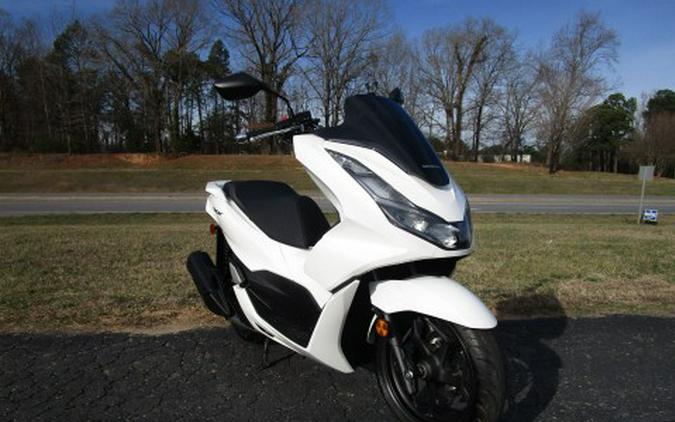 2022 Honda PCX150 ABS