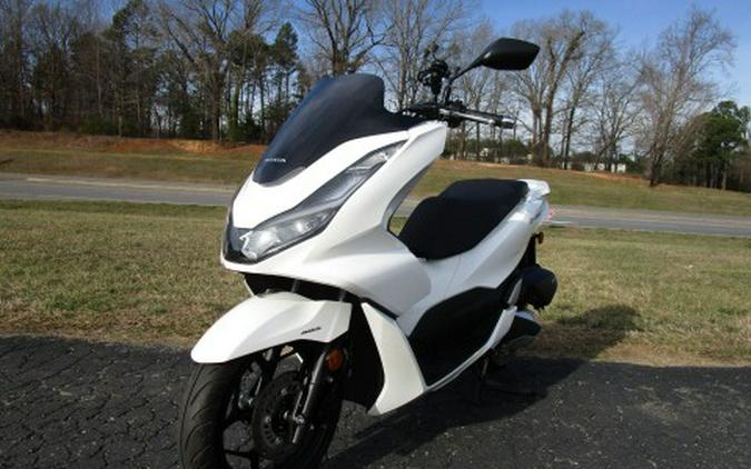 2022 Honda PCX150 ABS